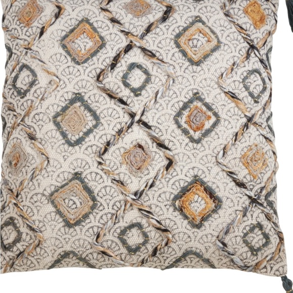 SARO LIFESTYLE Lauren Collection Block Print Embroidered PillowTasseled Corners - Picture 3 of 8
